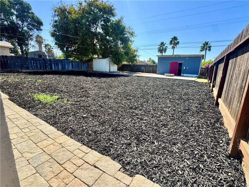 2581 E Gerard Property Photo 14