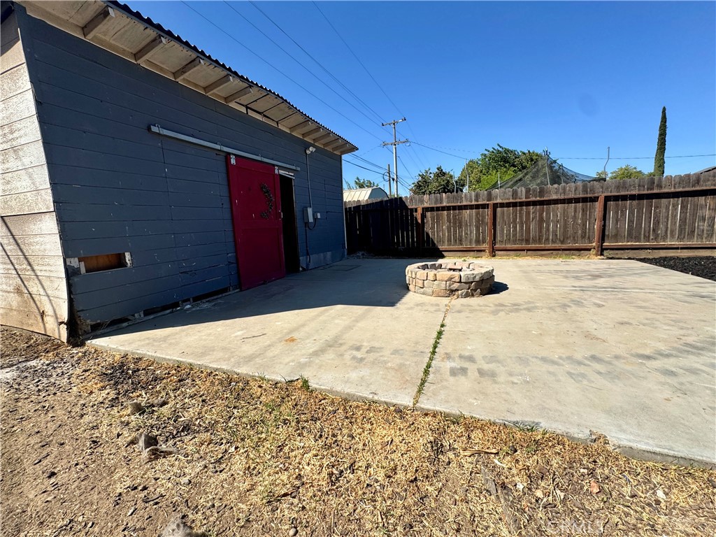 2581 E Gerard Property Photo 16