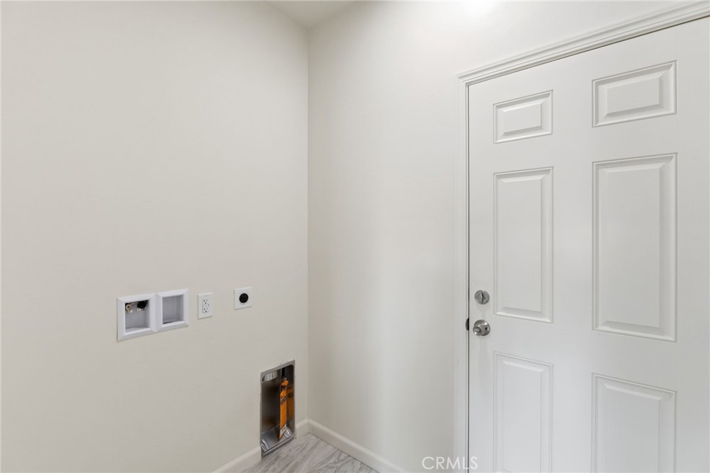 3447 E Douglas Avenue Property Photo 18