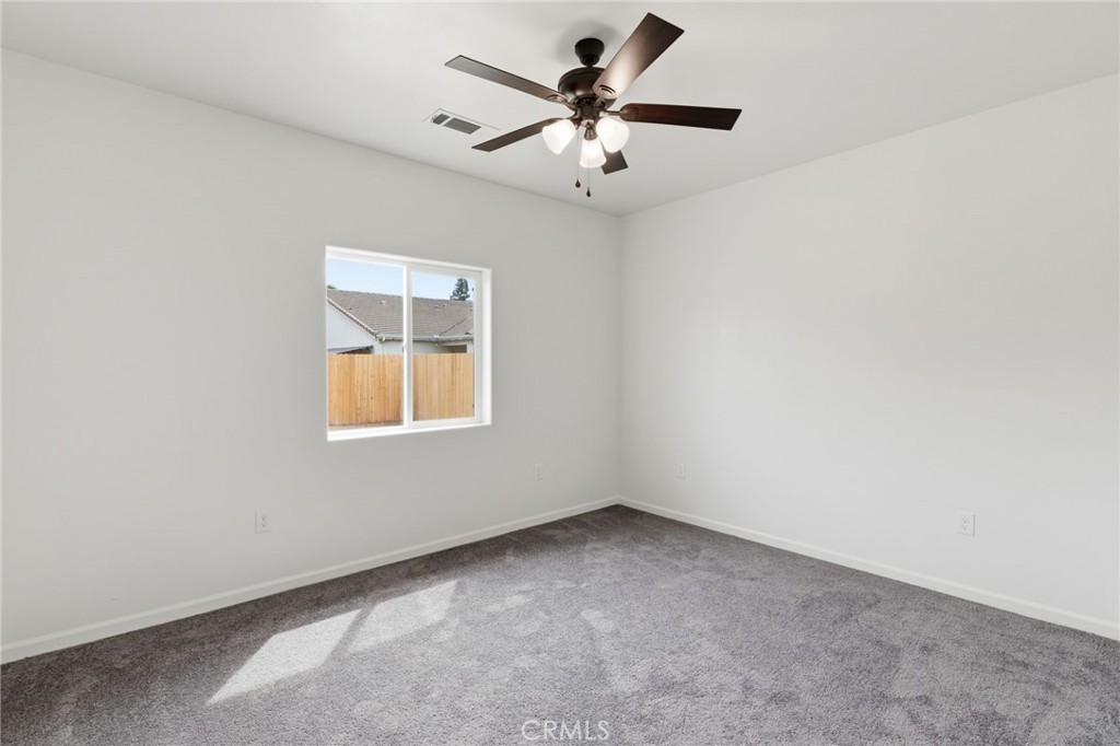 3447 E Douglas Avenue Property Photo 21