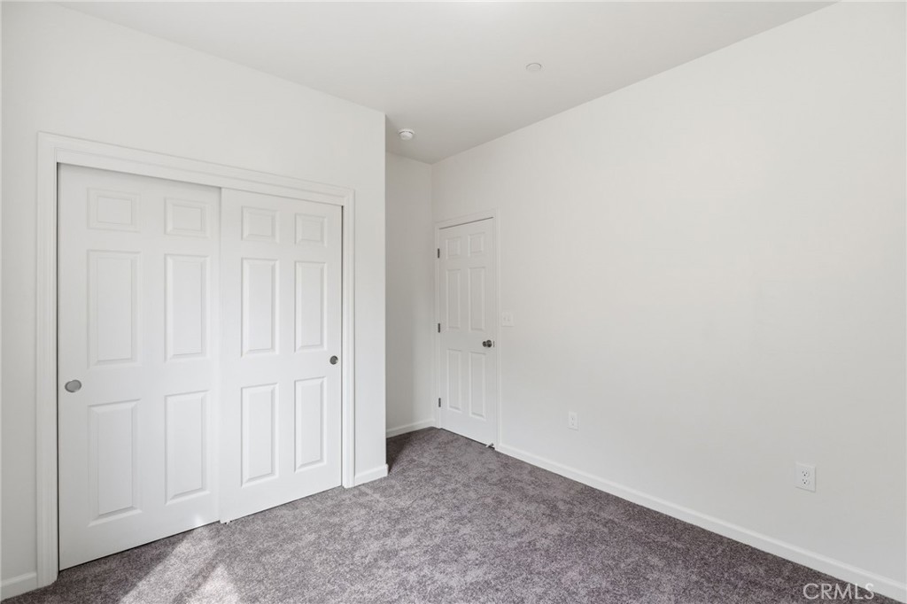 3447 E Douglas Avenue Property Photo 27