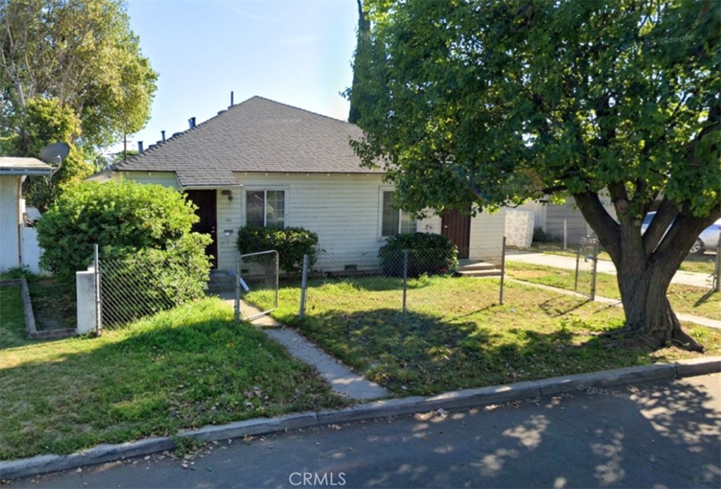 3922 E White Property Photo 4