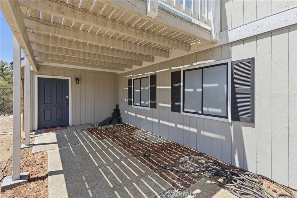 30880 Yosemite Springs Property Photo 6