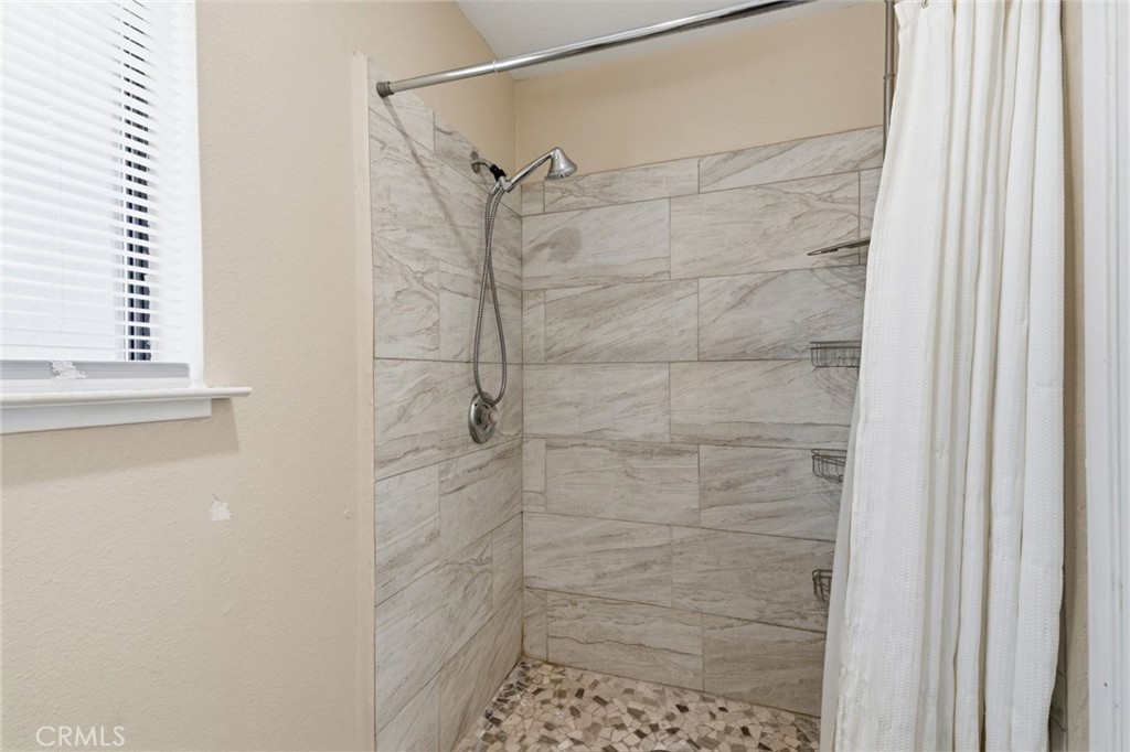 30880 Yosemite Springs Property Photo 26