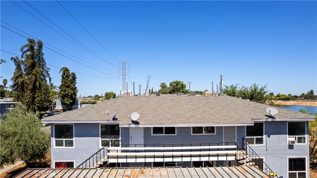 5 E Saginaw Property Photo 3