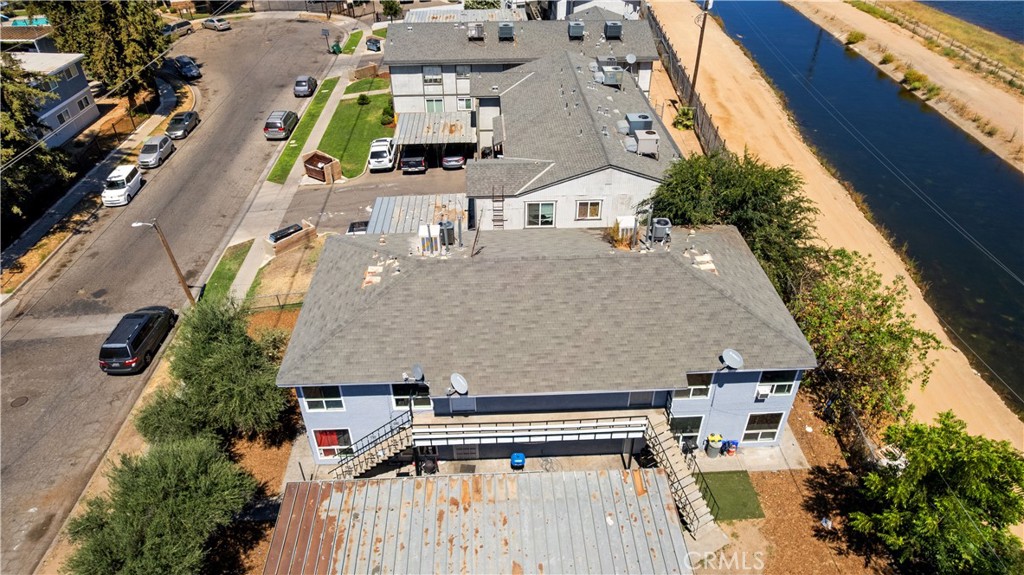 5 E Saginaw Property Photo 4