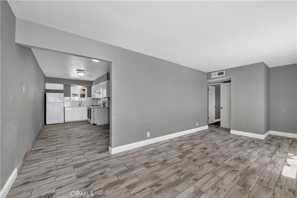 5 E Saginaw Property Photo 13