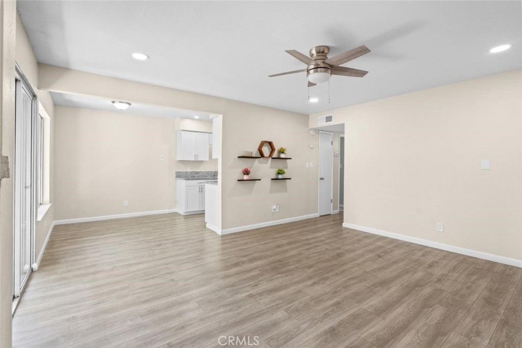 1550 W Ashlan Property Photo 2