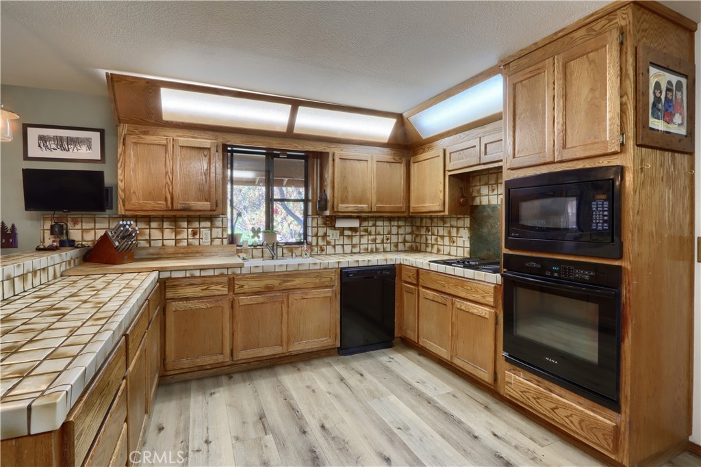 36870 Mudge Ranch Road Property Photo 14