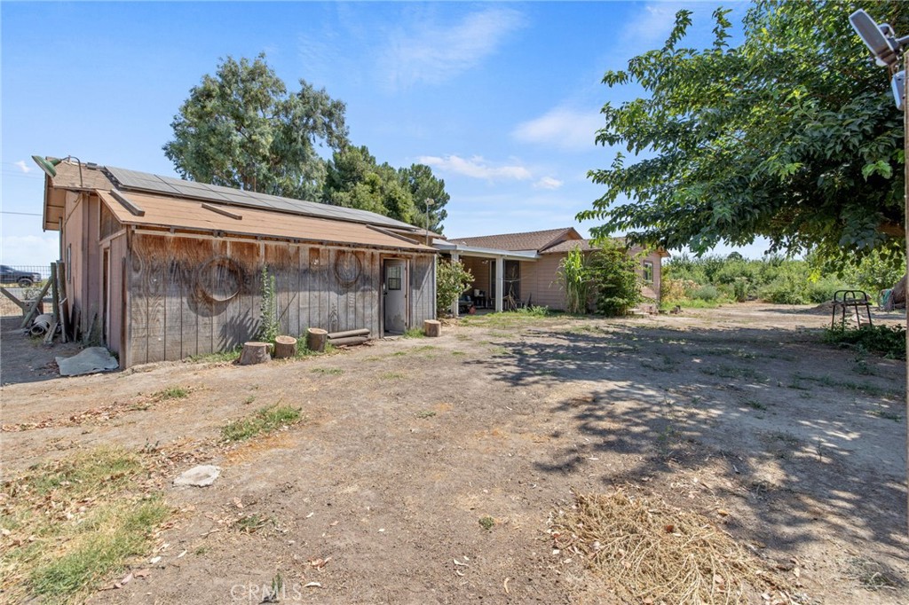 16565 Lacey Boulevard Property Photo 4