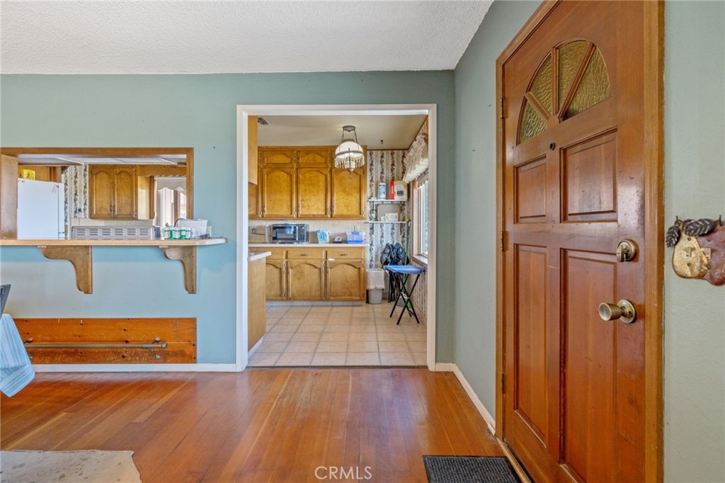 16565 Lacey Boulevard Property Photo 12