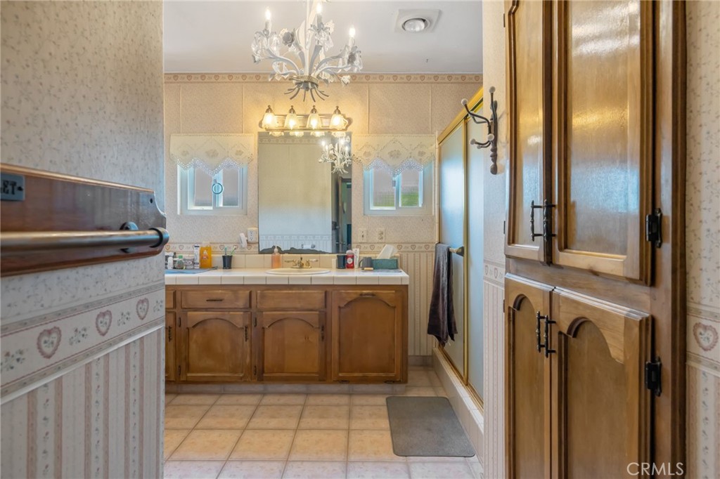 16565 Lacey Boulevard Property Photo 18