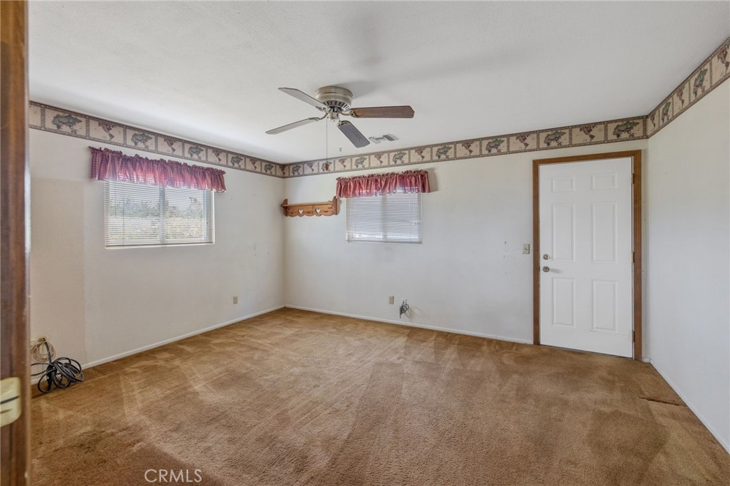 16565 Lacey Boulevard Property Photo 23