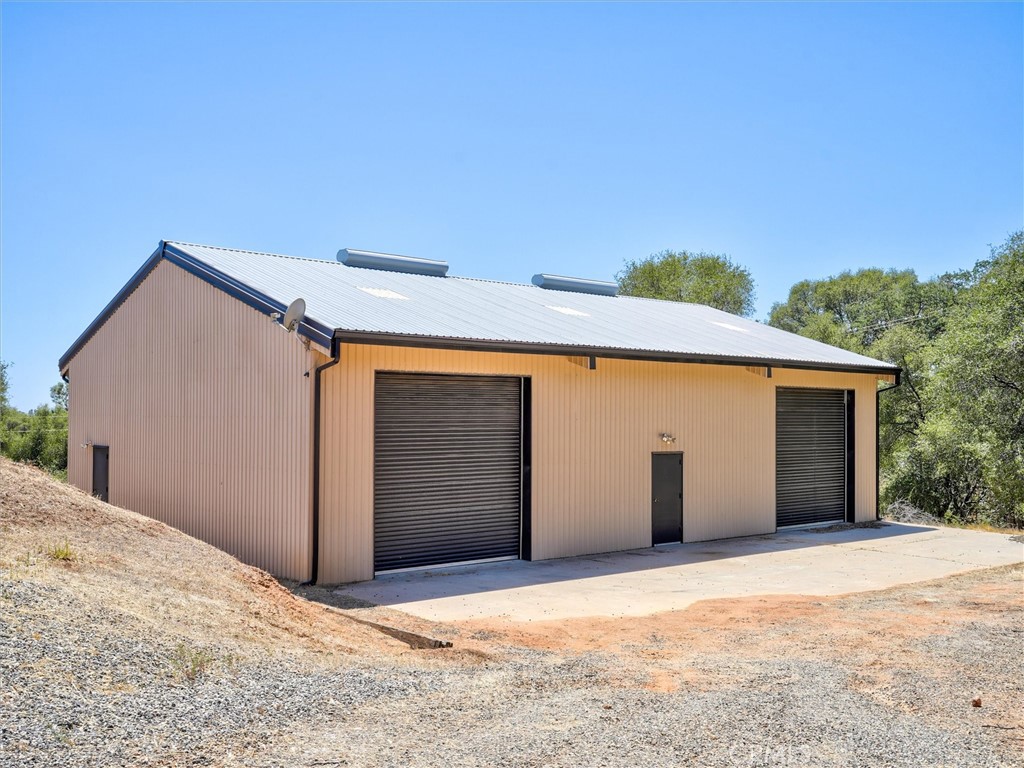 34387 Summerhill Property Photo 3