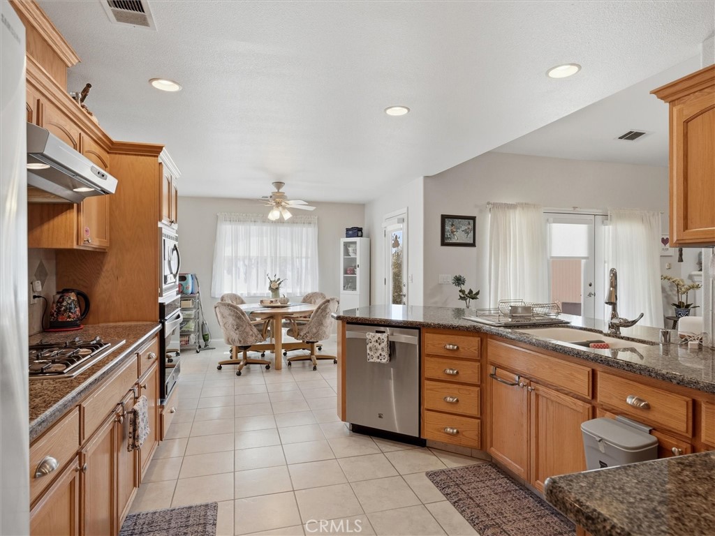 34387 Summerhill Property Photo 21