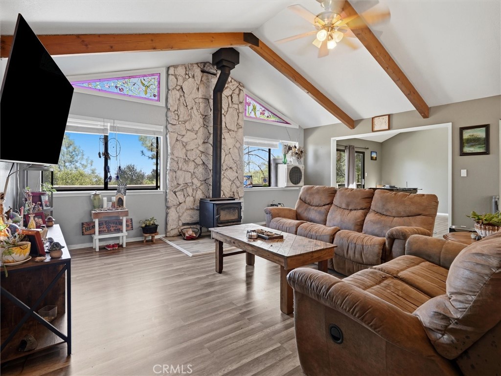 40528 Jean W Property Photo 1