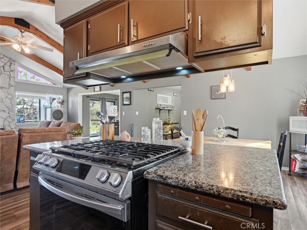 40528 Jean W Property Photo 18