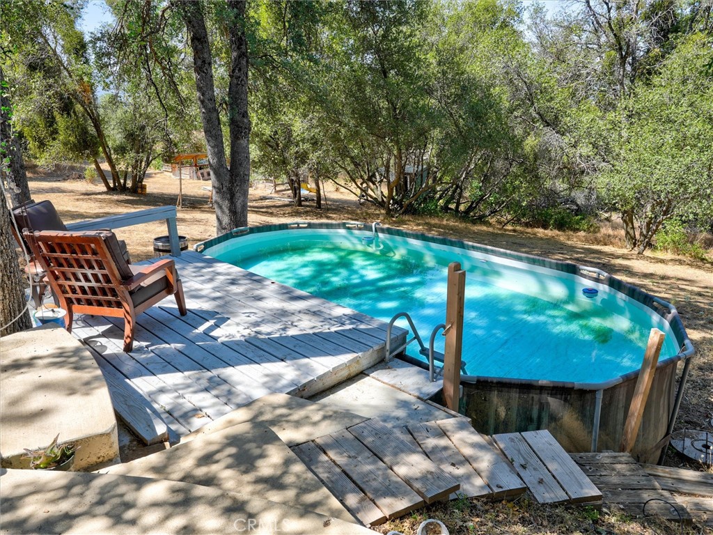 40528 Jean W Property Photo 33