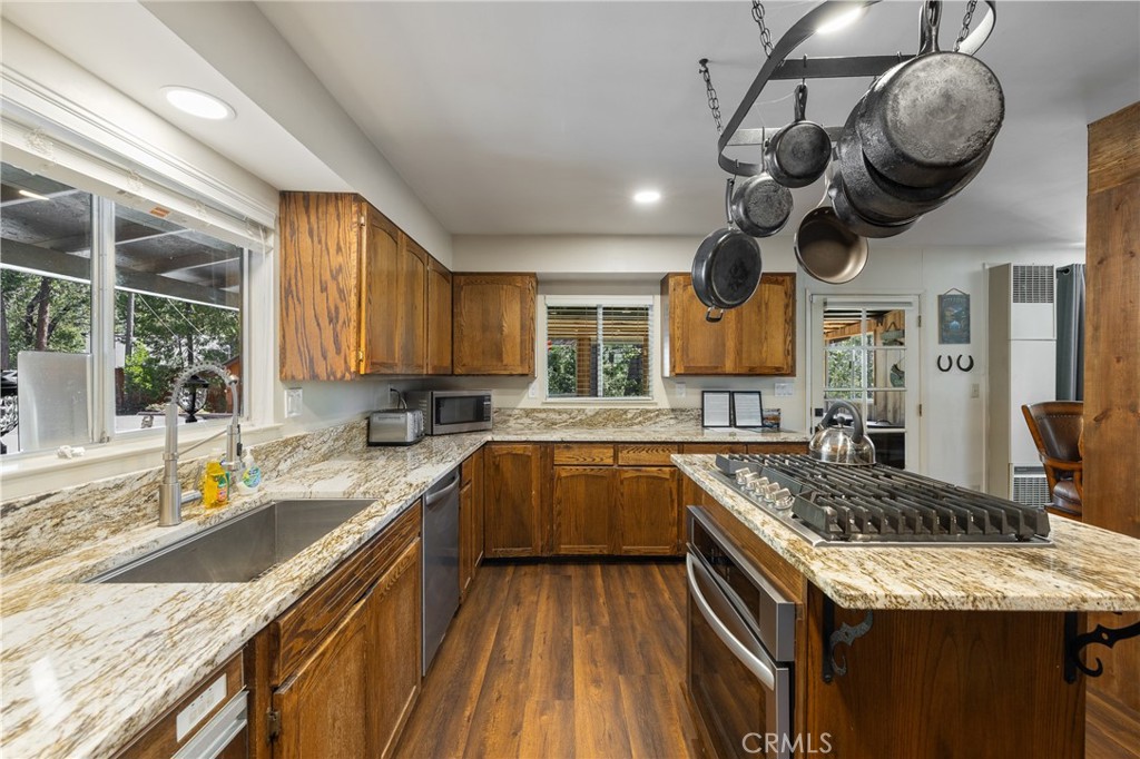 39165 Ski Slope Property Photo 12
