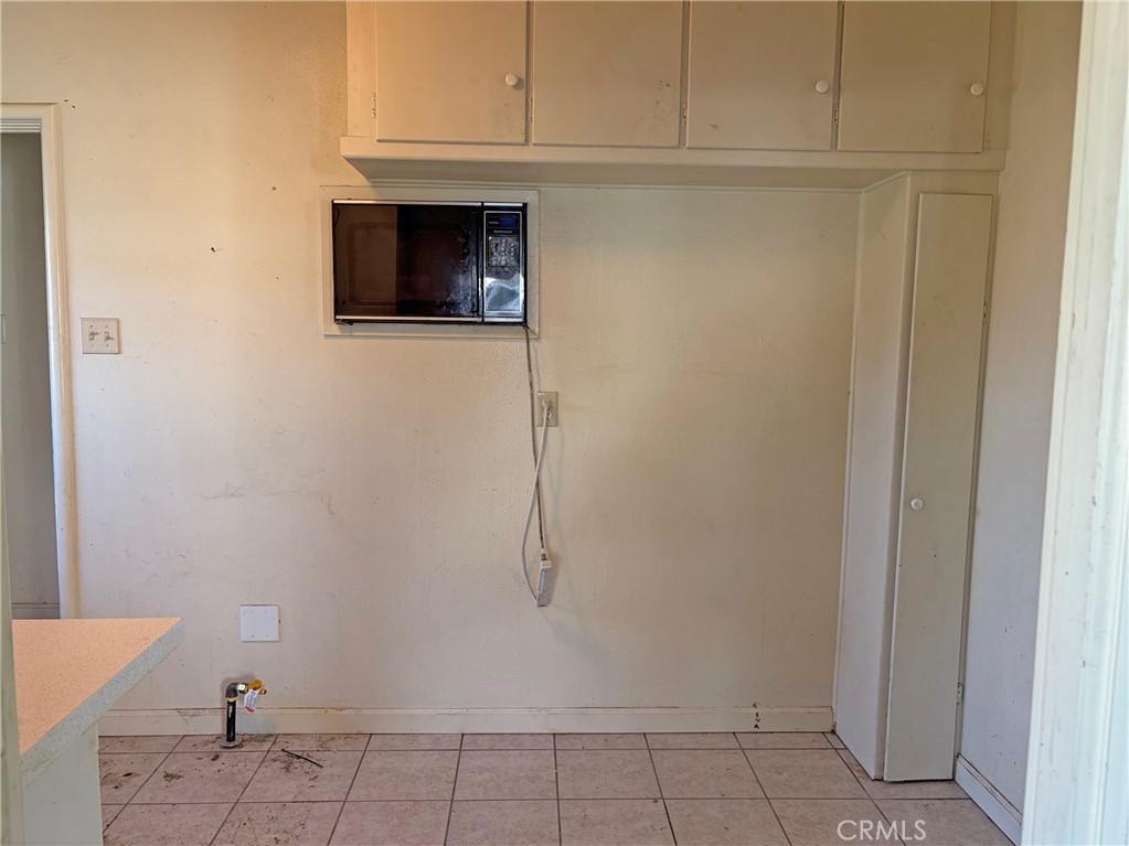 397 Hoover Property Photo 8