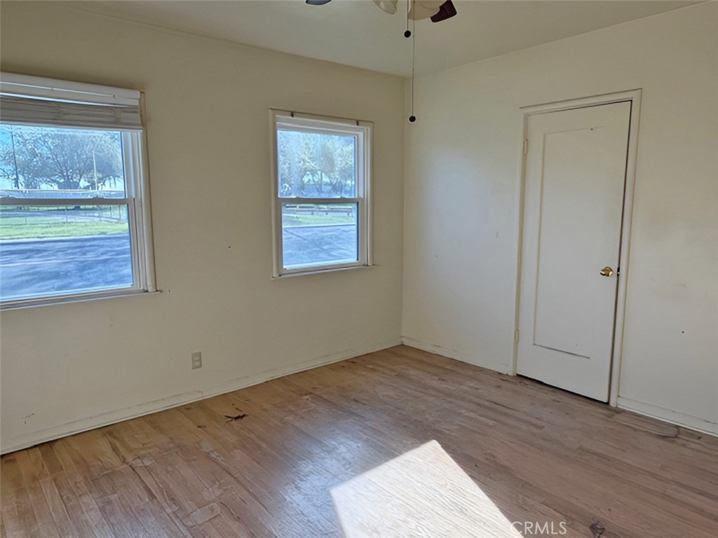 397 Hoover Property Photo 16