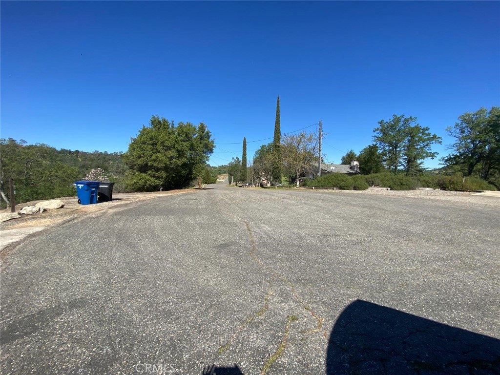 17 Titan Property Photo 8