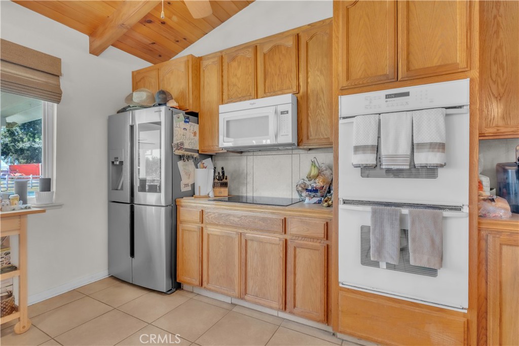 8043 Sunset Drive Property Photo 7