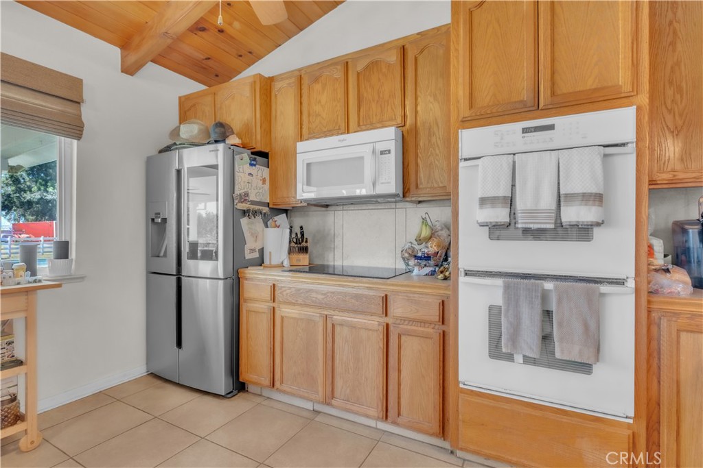 8043 Sunset Drive Property Photo 7
