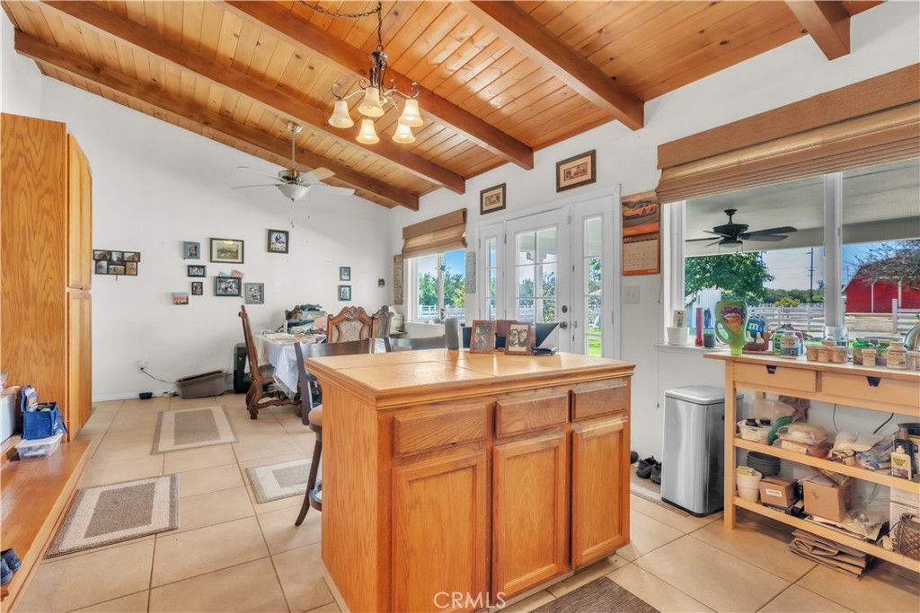 8043 Sunset Drive Property Photo 8