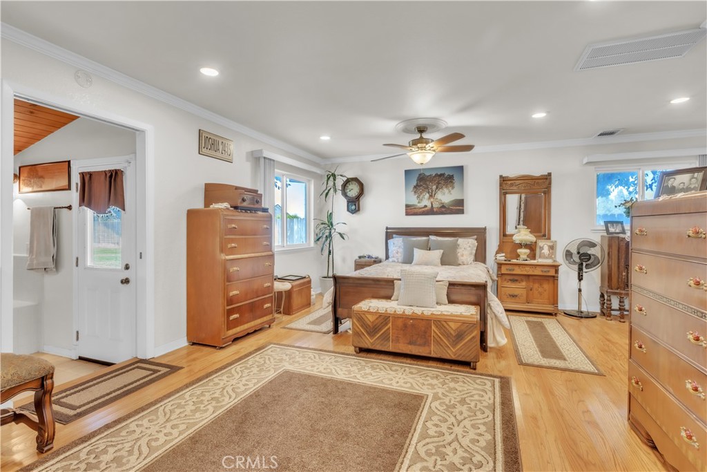 8043 Sunset Drive Property Photo 11