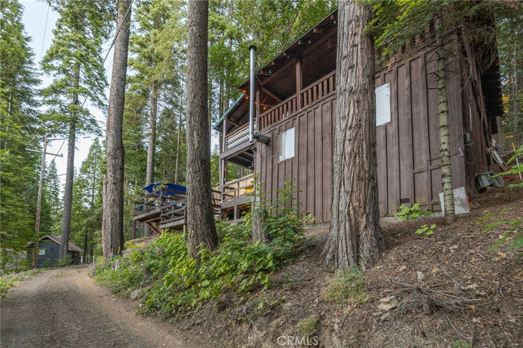 49988 Locust Property Photo 4
