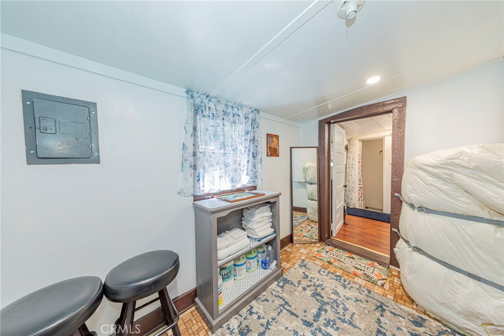 49988 Locust Property Photo 39