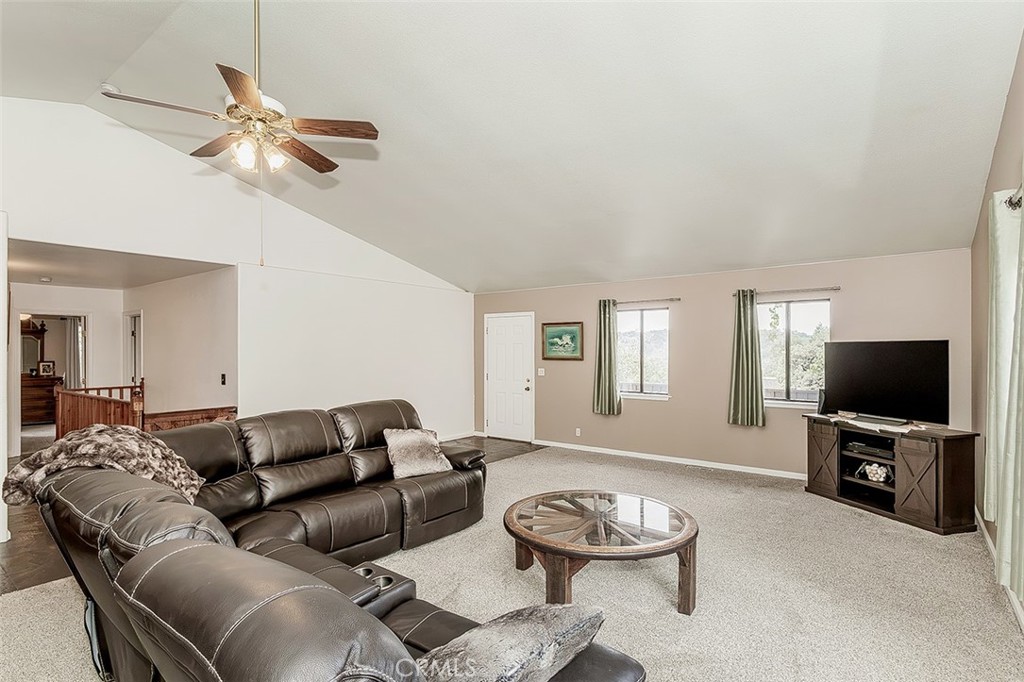 34133 Natoma Property Photo 7