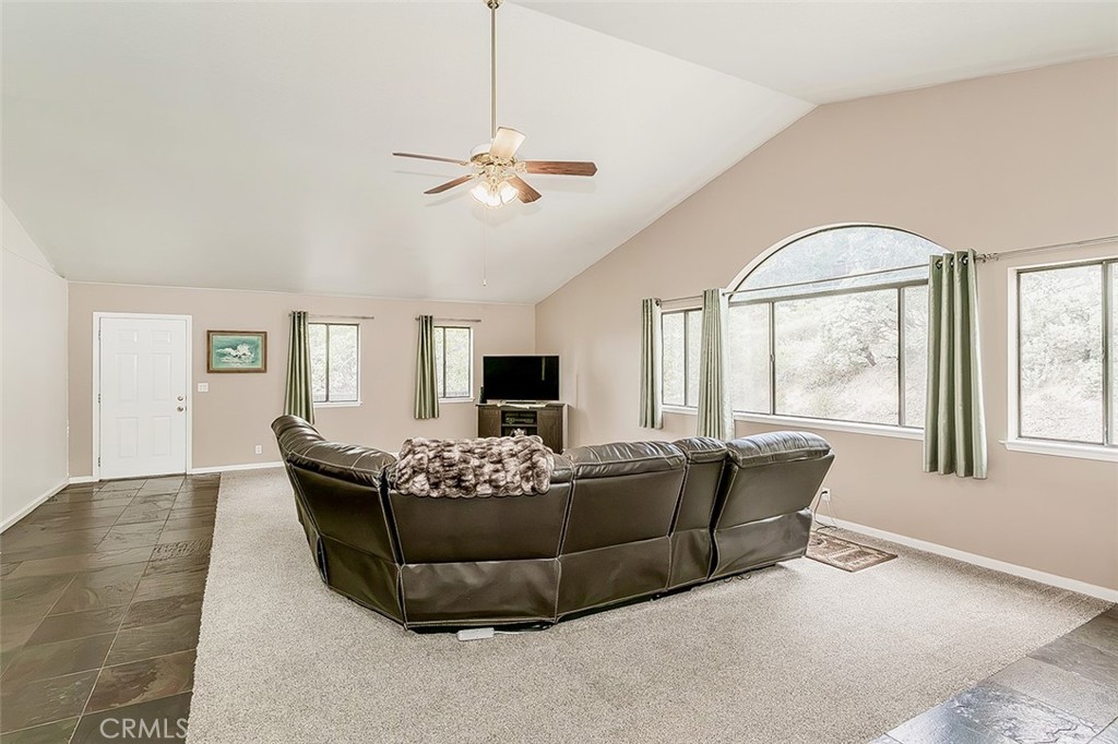 34133 Natoma Property Photo 8