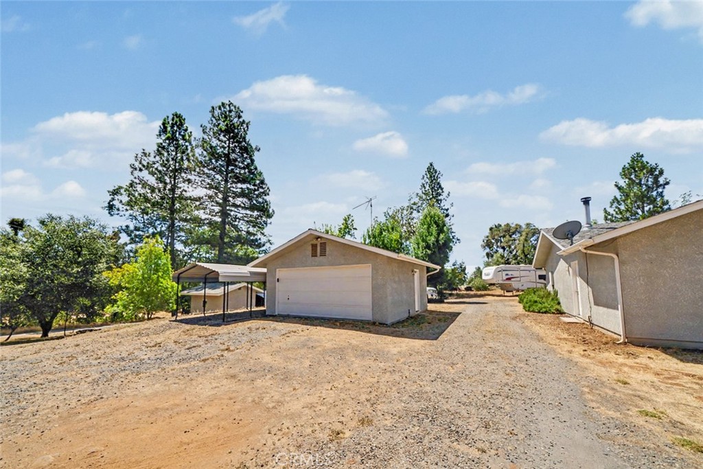 5627 Buckskin Road Property Photo 1