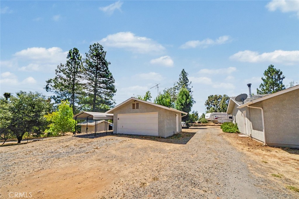 5627 Buckskin Road Property Photo 1