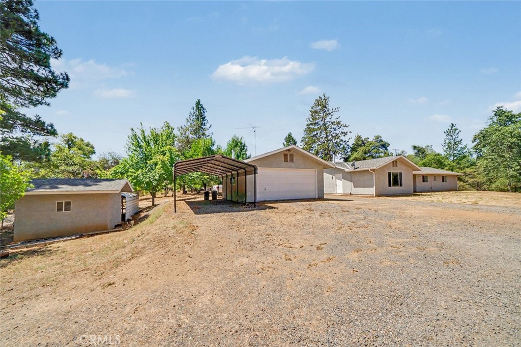 5627 Buckskin Road Property Photo 9