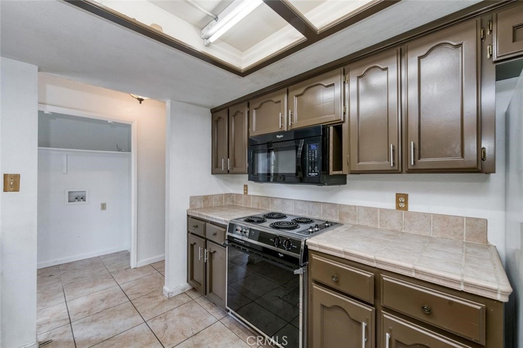 2319 S Pierce Property Photo 11