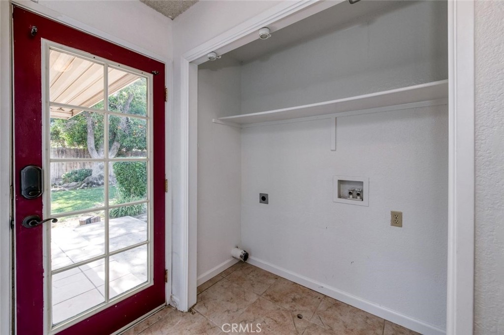 2319 S Pierce Property Photo 13