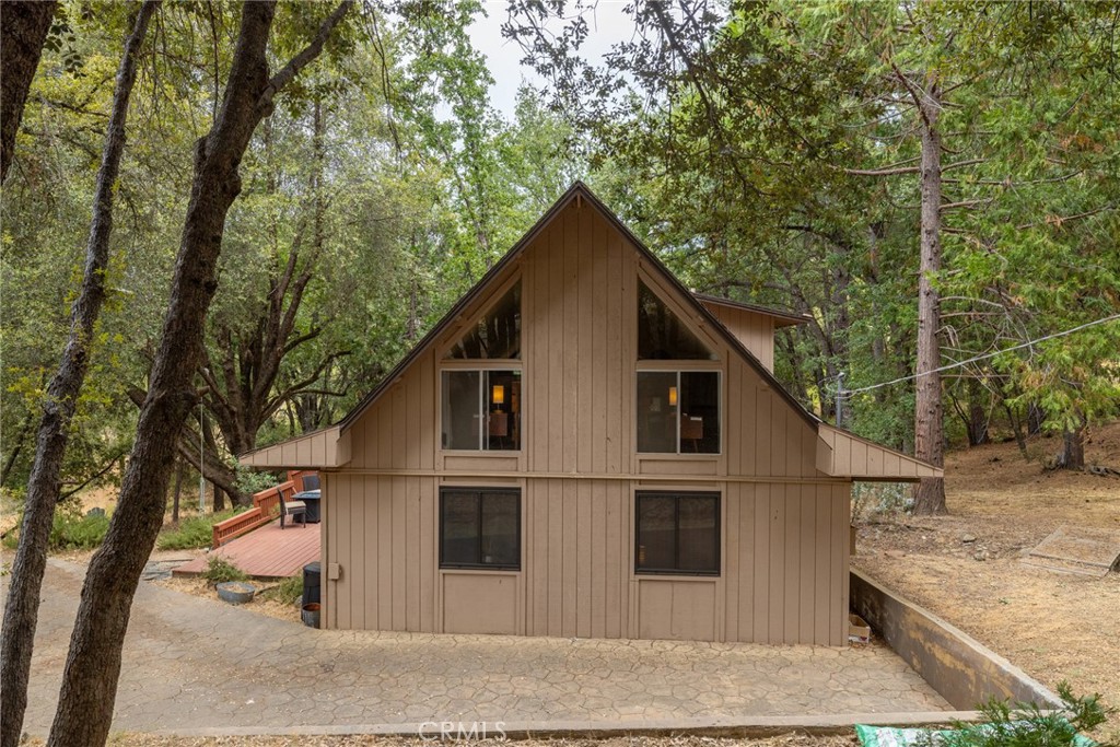 5655 Harris Cut Off Property Photo 3