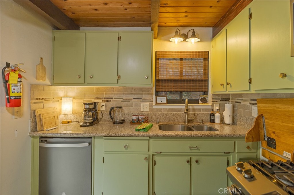 5655 Harris Cut Off Property Photo 32