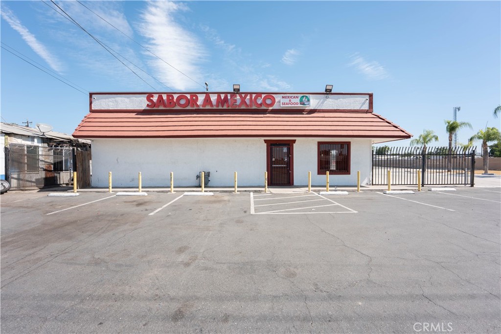 2112 E California Property Photo 10