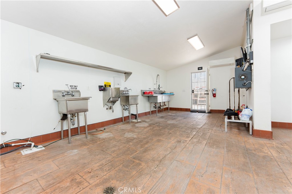 2112 E California Property Photo 31