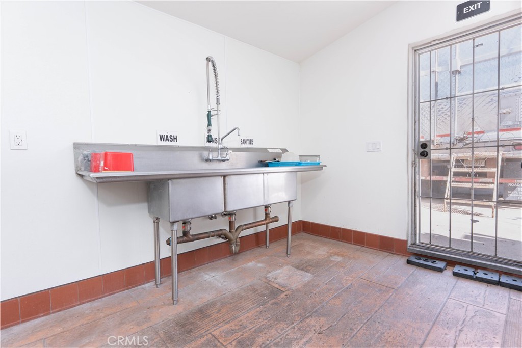 2112 E California Property Photo 33