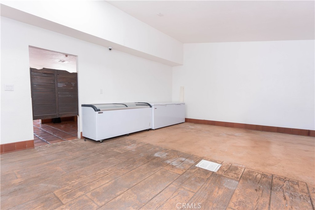2112 E California Property Photo 34