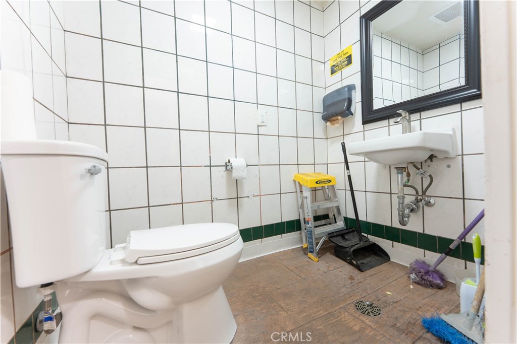 2112 E California Property Photo 36