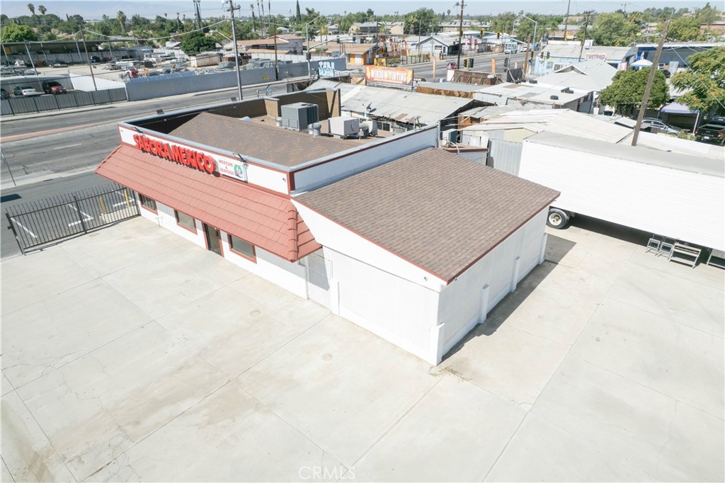 2112 E California Property Photo 45