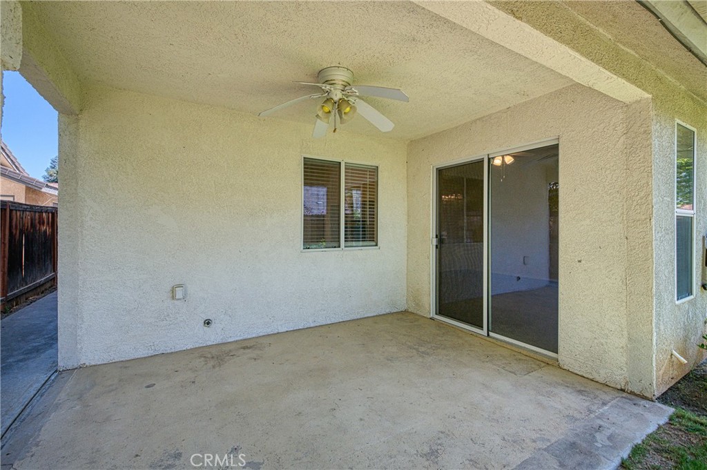 2231 E Pryor Drive Property Photo 31