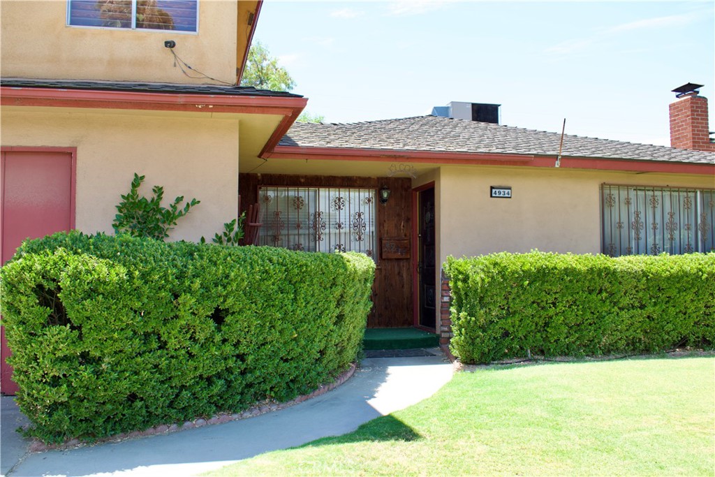 4934 E Floradora Property Photo 2