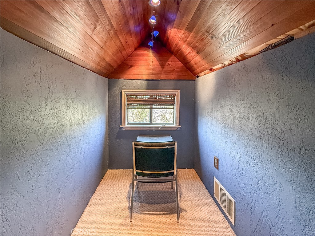 42306 Snowline Court Property Photo 11